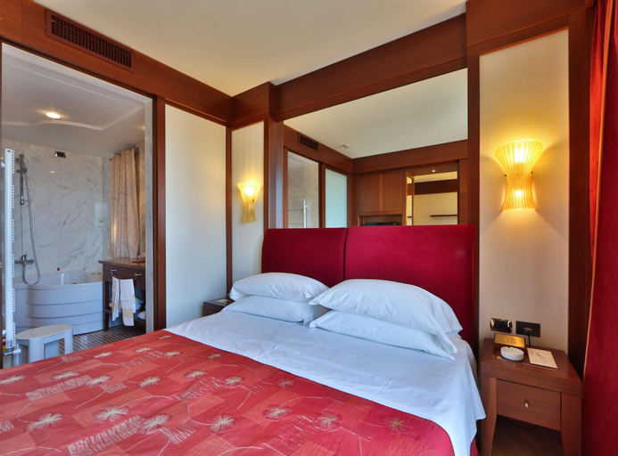 Bedroom 18
