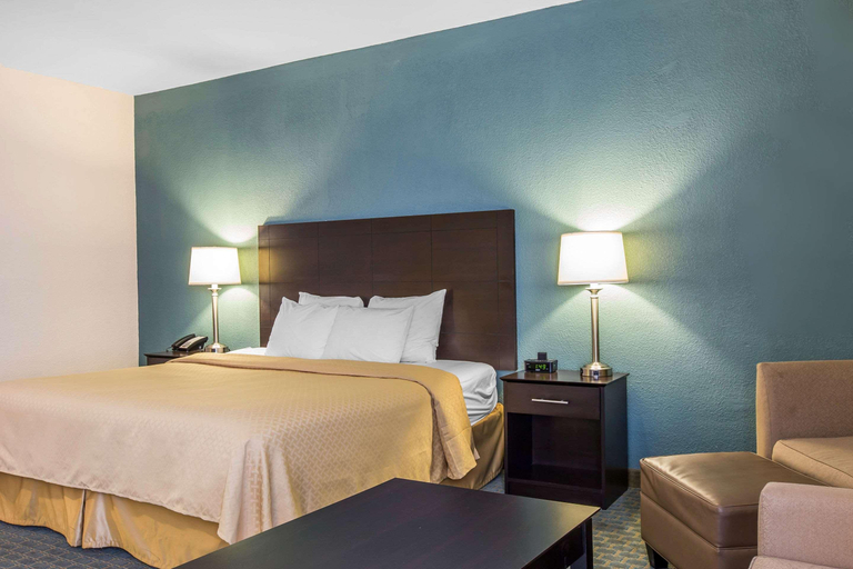 Bedroom 3, Quality Inn Fitzgerald, Ben Hill