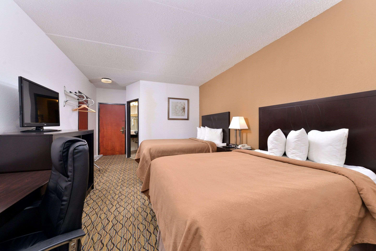 Bedroom 3, Quality Inn & Suites Matteson near I-5, Cook
