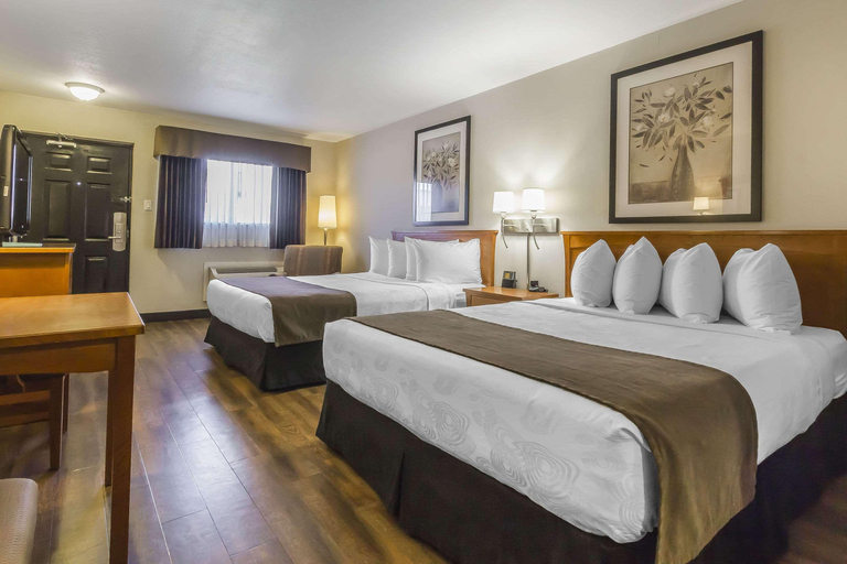 Bedroom 3, Quality Inn & Suites Saskatoon, Division No. 11