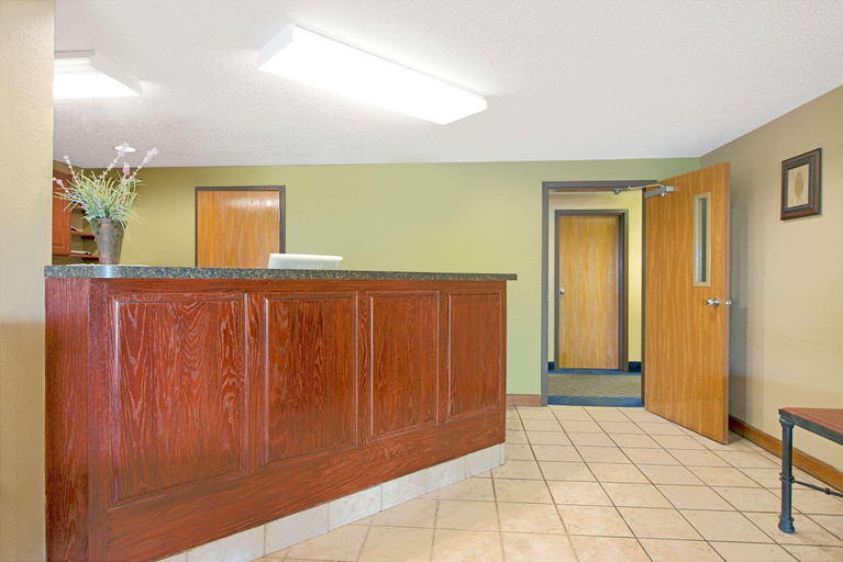 Public Area 2, Super 8 by Wyndham St. Clair MO, Franklin
