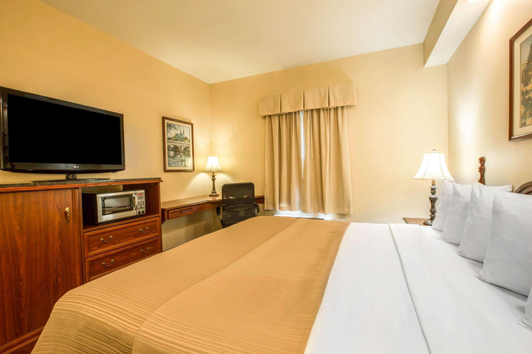 Bedroom 4, Quality Inn Greeneville Greeneville, Greene