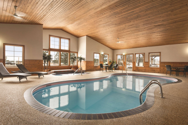 Sport & Beauty 5, Country Inn Suites By Radisson Grand Rapids Mn, Itasca