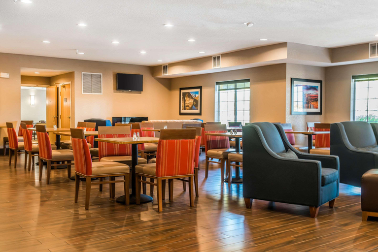 Public Area 2, Country Inn & Suites by Radisson Stillwater MN, Washington