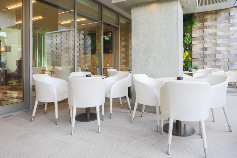 Food & Drinks 5, The Legacy Luxury Hotel, El Achour