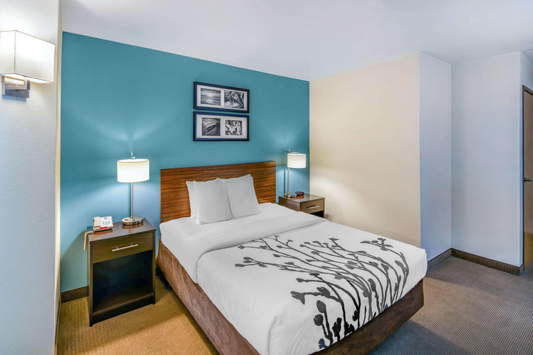 Bedroom 3, Sleep Inn Near Washington State Line, Kootenai