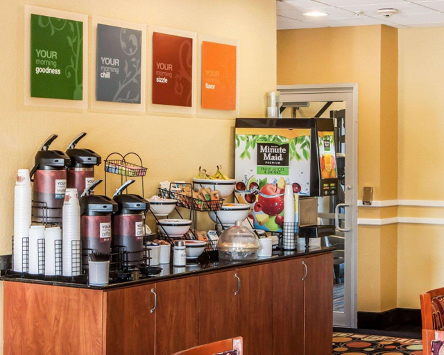 Food & Drinks 5, Comfort Inn & Suites, Beckham