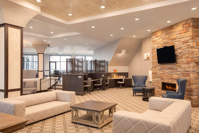 Public Area 3, Country Inn & Suites by Radisson, Bemidji, MN, Beltrami