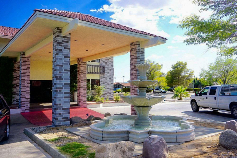 Exterior & Views 1, HomeTowne Studios by Red Roof Ridgecrest, Kern