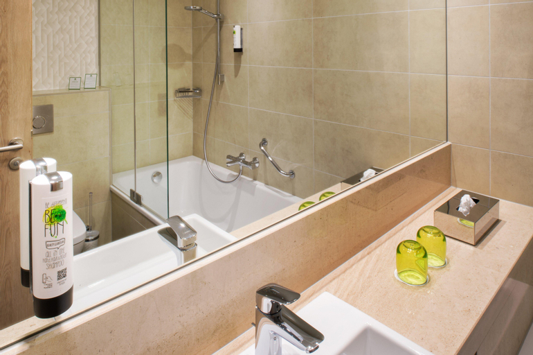Bathroom 34