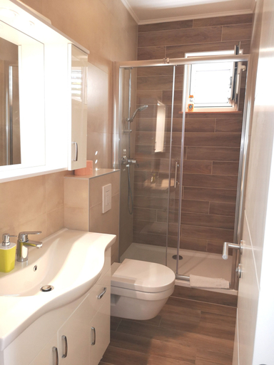 Bathroom 4, City Apartments Lani 3, Dubrovnik