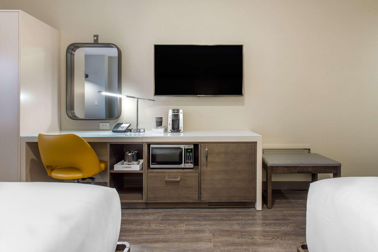 Bedroom 26