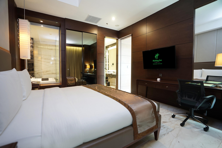 Bedroom 18