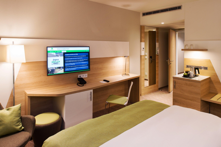 Bedroom 33