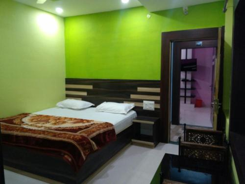 Bedroom 5, OYO 60816 Hotel Shree Residency, Shahdol