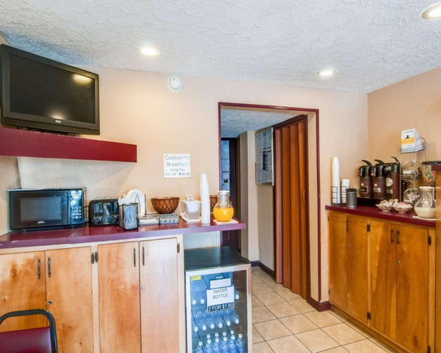 Others 5, Econo Lodge Galax Highway 58, Galax