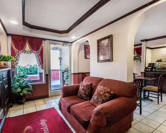 Public Area 2, Econo Lodge Andalusia, Covington