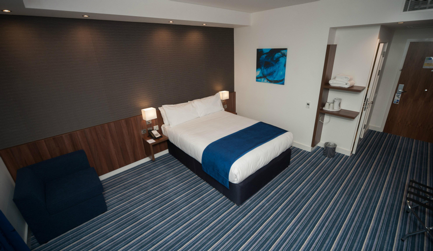 Bedroom 14