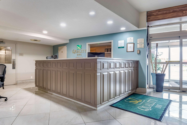 Public Area 3, Village Inn & Suites, Lambton