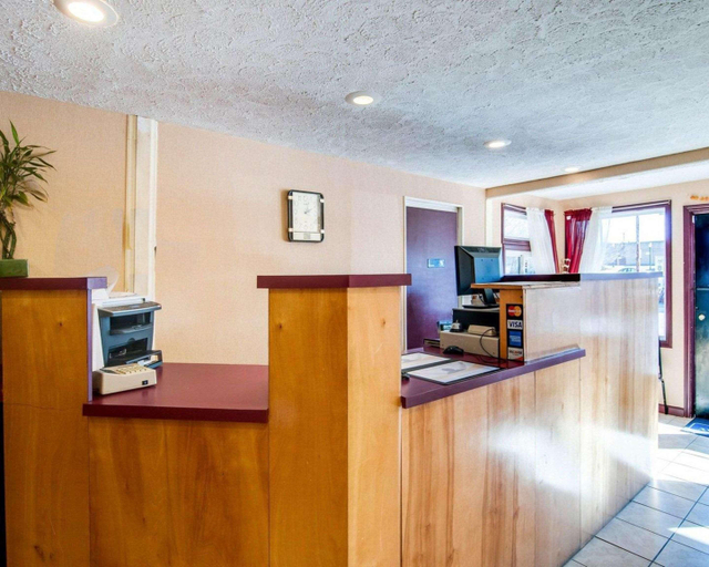 Public Area 2, Econo Lodge Galax Highway 58, Galax