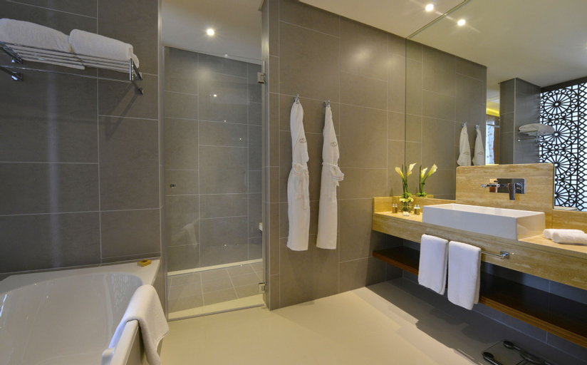Bathroom 4