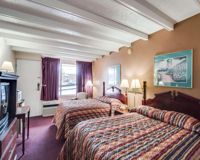 Bedroom 3, Econo Lodge Galax Highway 58, Galax
