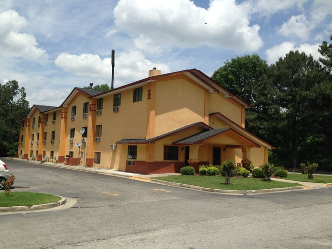 Exterior & Views 1, Super Inn, Fulton