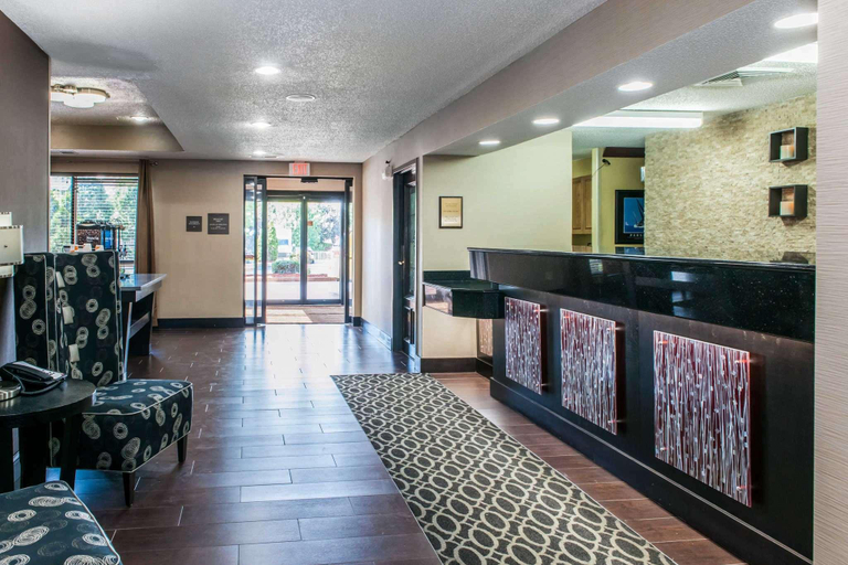 Public Area 2, Comfort Inn Blue Ash North, Hamilton