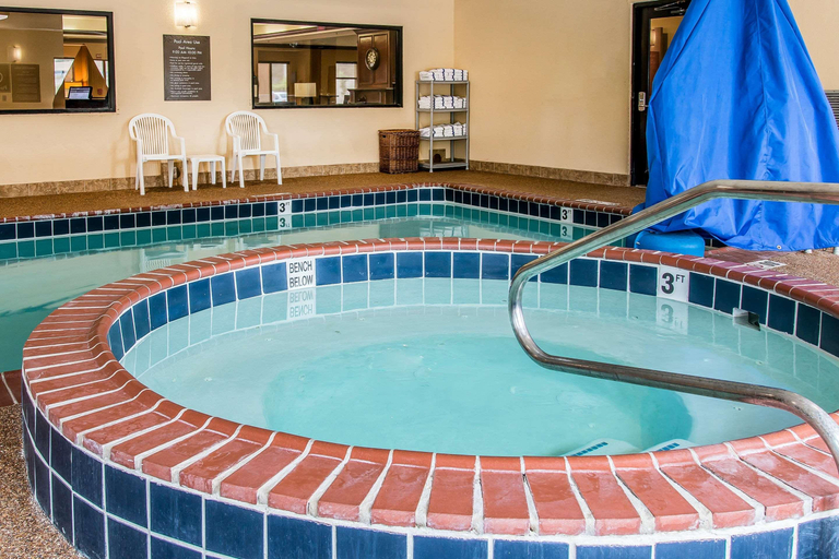 Sport & Beauty 5, Comfort Suites South Bend Near Casino, Saint Joseph