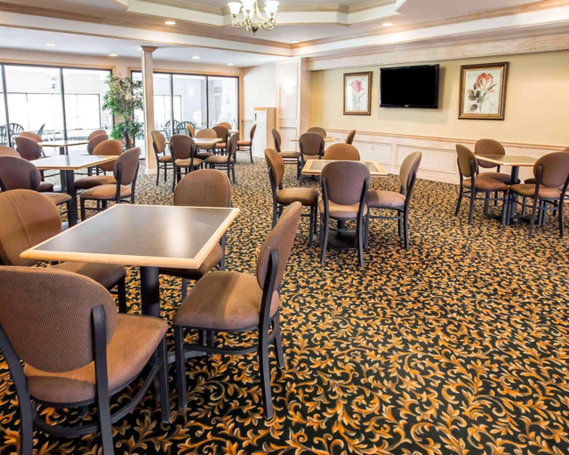 Food & Drinks 4, Comfort Suites University Notre Dame South Bend, Saint Joseph
