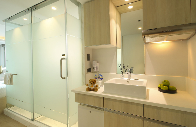 Bathroom 10