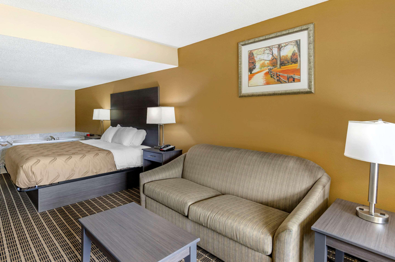Others 5, Quality Inn Hillsville, Carroll