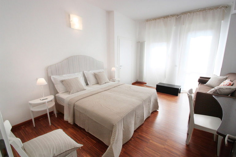 Bedroom 4, Bologna Inn, Bologna