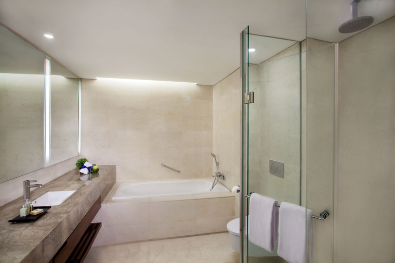 Bathroom 25