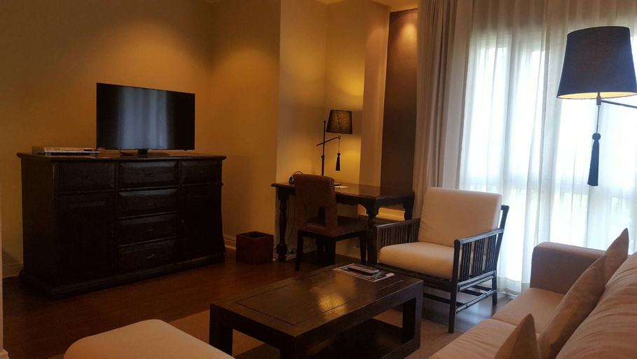 At 21 Saladaeng, Sathorn