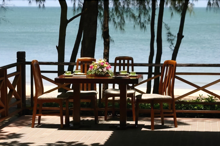 Bayview Beach Resort, Bang Saphan
