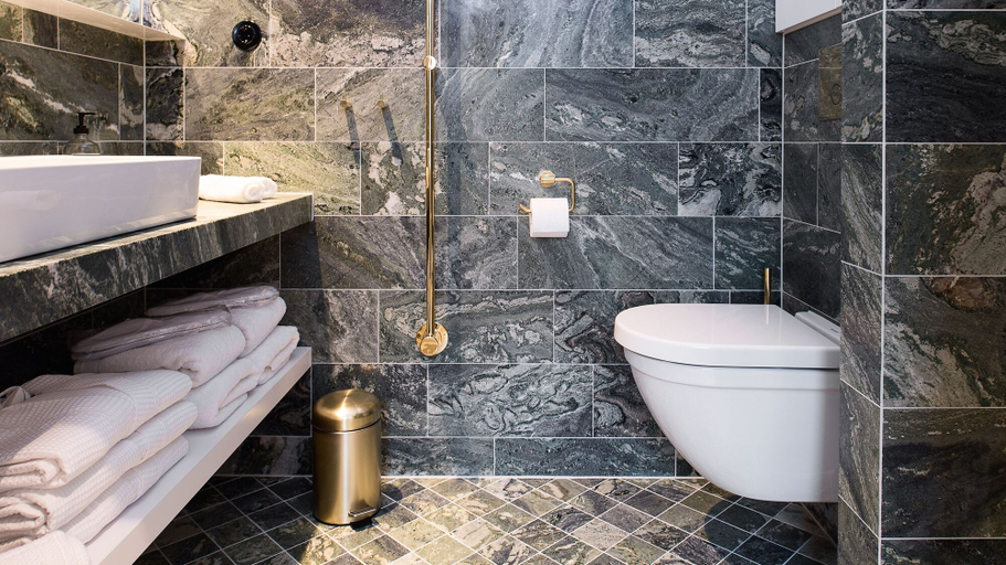 Bathroom 4, Spinoza Suites, Amsterdam