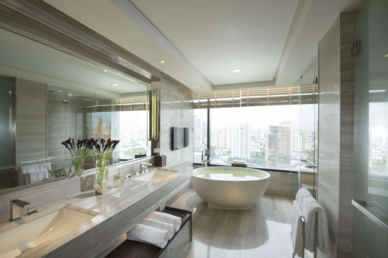 Bedroom 4, Hilton Sukhumvit Bangkok, Khlong Toey
