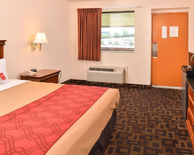 Others 5, Econo Lodge Bellmawr Area, Camden