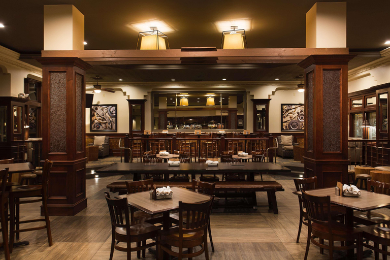 Food & Drinks 5, Embassy Suites San Francisco Airport Waterfront, San Mateo