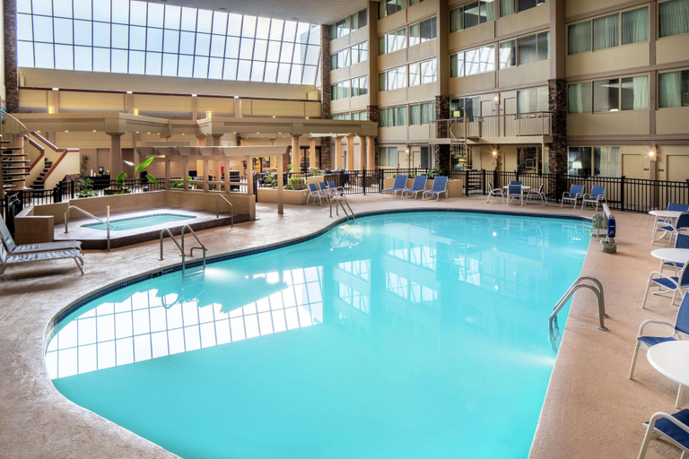 Sport & Beauty 3, Wyndham Garden Westlake, Cuyahoga