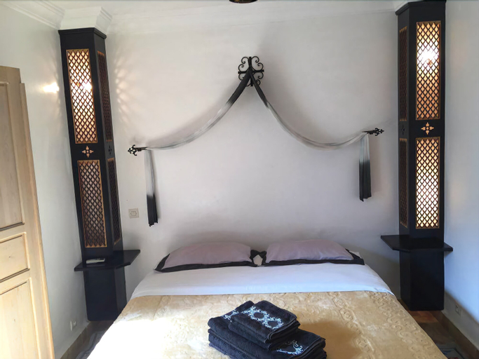 Beach side 3 Bedrooms Riad  Ref 1092, Agadir-Ida ou Tanane