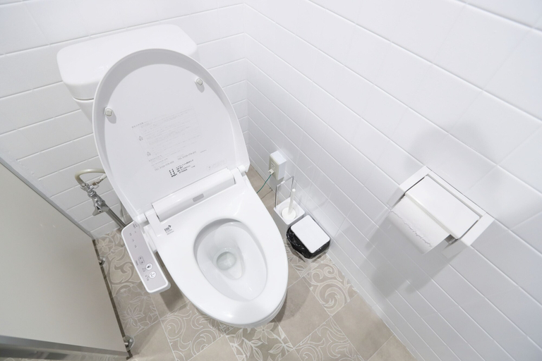 Bathroom 5, Gush - Hostel, Osaka