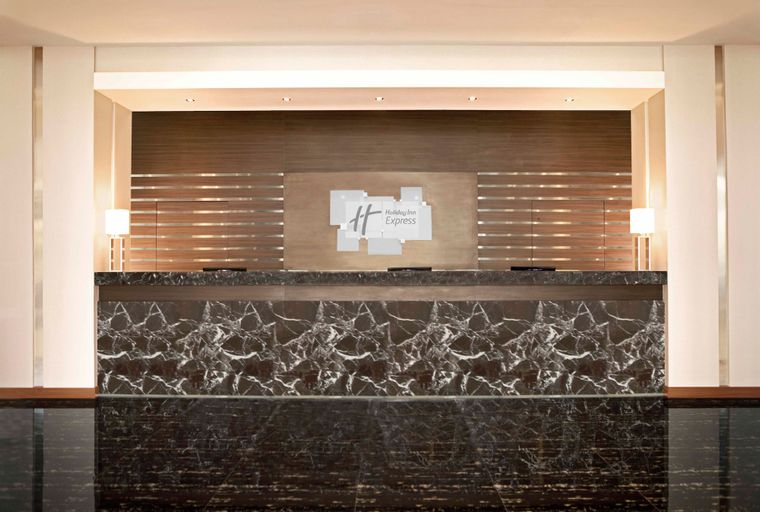 Holiday Inn Express Jakarta International Expo, Central Jakarta