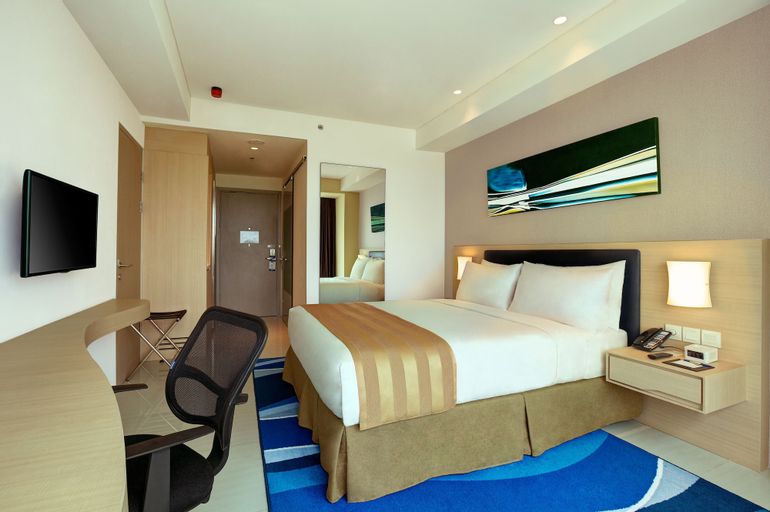 Holiday Inn Express Jakarta International Expo, Central Jakarta
