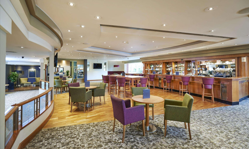 Food & Drinks 5, Hilton London Croydon, London