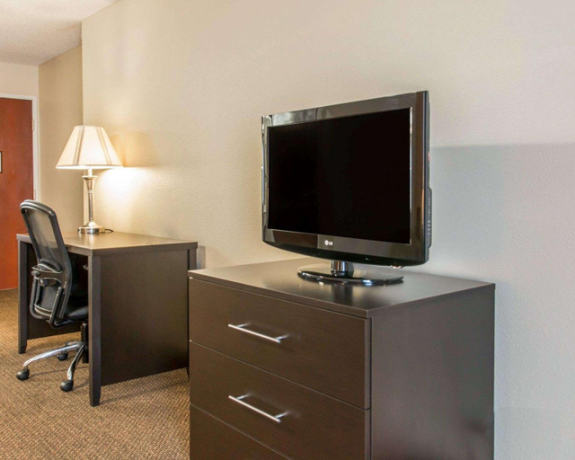 Bedroom 4, Quality Inn & Suites Niles, Berrien
