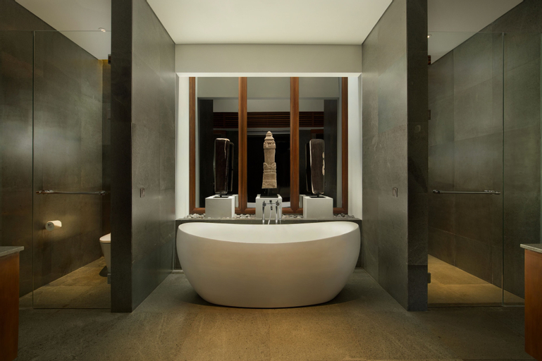 Bathroom 27