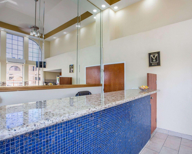 Public Area 2, Rodeway Inn Delano, Kern