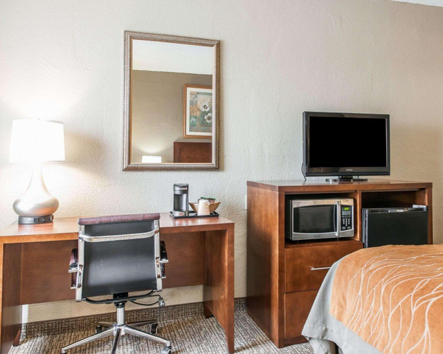 Public Area 2, Comfort Inn Madison, Jefferson